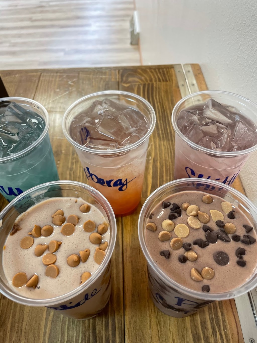 Vibe~Out Nutrition | restaurant | 404 W Main St, Merrill, WI 54452, USA | 7157220098 OR +1 715-722-0098