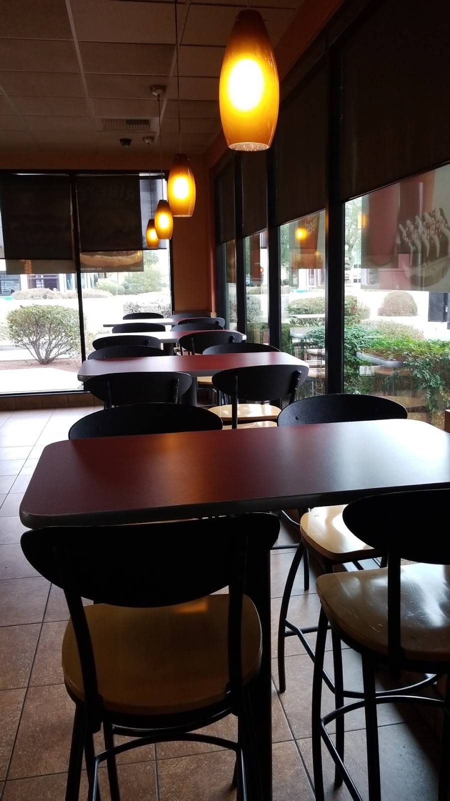 Jack in the Box | restaurant | 8225 W Camelback Rd, Phoenix, AZ 85033, USA | 6238490630 OR +1 623-849-0630