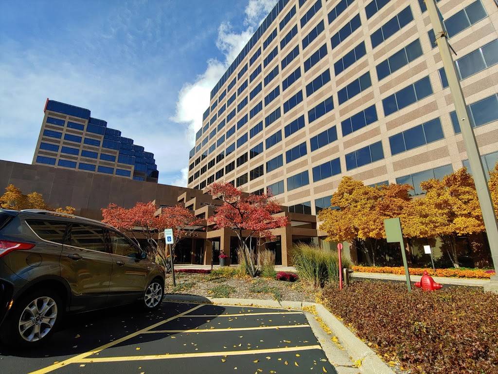 Restorrant | restaurant | 6133 N River Rd, Rosemont, IL 60018, USA | 8472685101 OR +1 847-268-5101