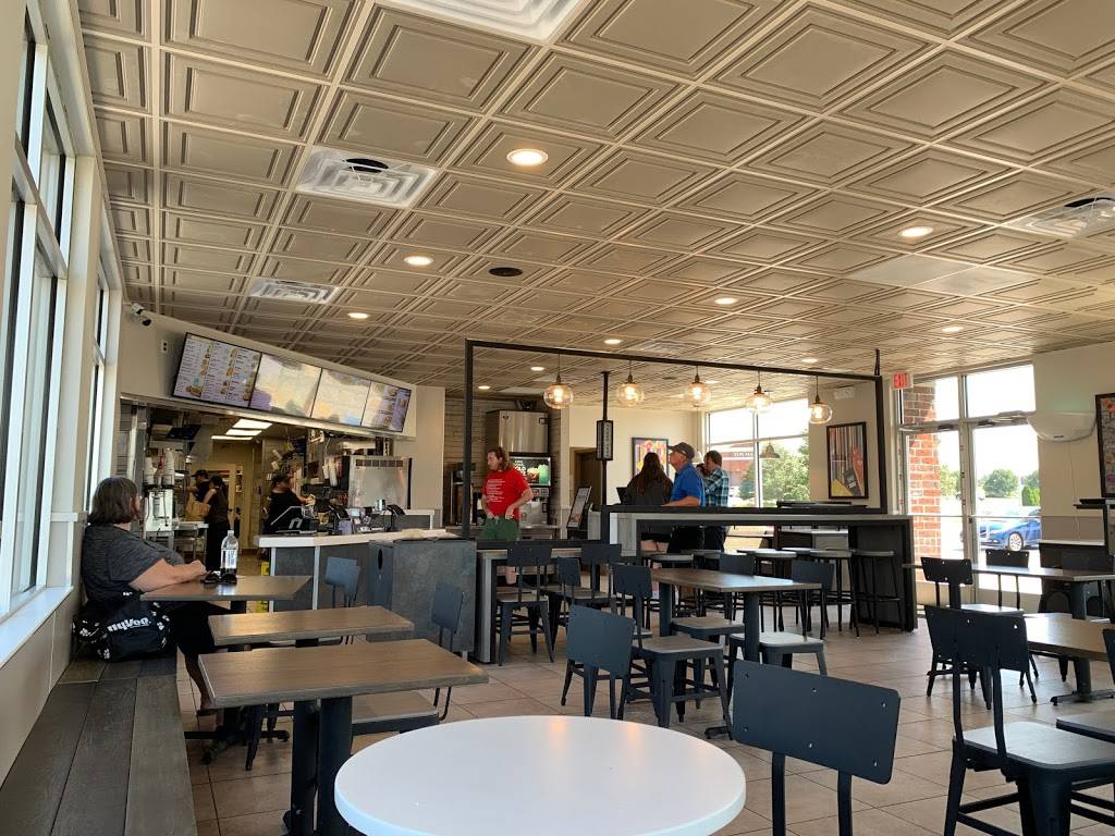 Taco Bell | meal takeaway | 6700 S 27th St, Lincoln, NE 68512, USA | 4023289949 OR +1 402-328-9949