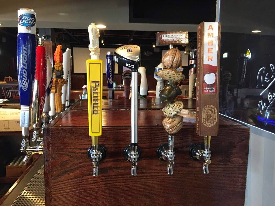 Bogies Bar & Grill - West | restaurant | 14334 U St, Omaha, NE 68137, USA | 4022814031 OR +1 402-281-4031