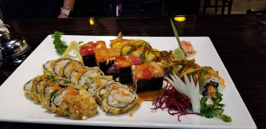 Tsunami Sushi & Hibachi | restaurant | 114 N Tennessee Ave #101, Lakeland, FL 33801, USA | 8639402112 OR +1 863-940-2112