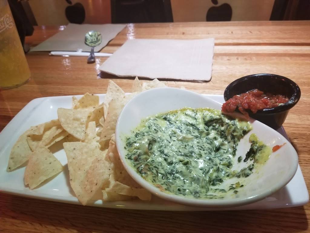 Applebees Grill + Bar | restaurant | 290 W 1300 S, Orem, UT 84058, USA | 8016072344 OR +1 801-607-2344