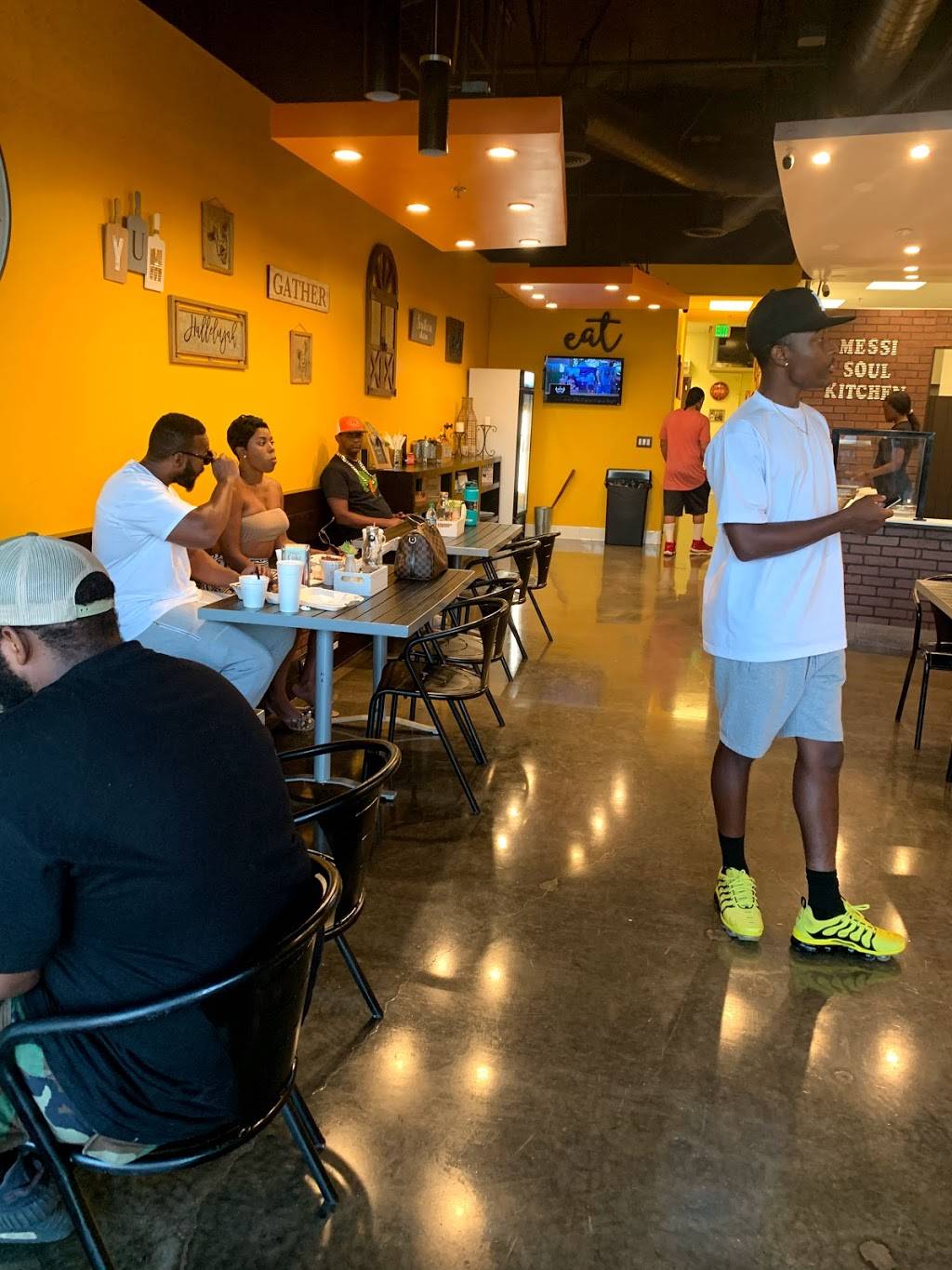 Messi Soul Kitchen | restaurant | 4270 Riverwalk Pkwy #104, Riverside, CA 92505, USA | 9515886252 OR +1 951-588-6252