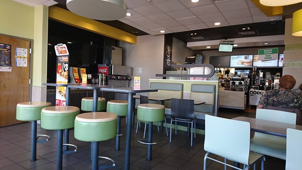 McDonalds | cafe | 102 SW, US-27, Branford, FL 32008, USA | 3869350655 OR +1 386-935-0655
