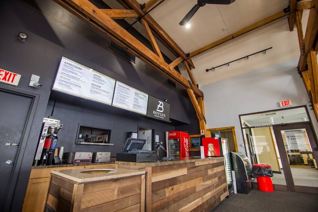 Boyles Break House | restaurant | 60 Loon Mountain Rd, Lincoln, NH 03251, USA | 6037454180 OR +1 603-745-4180