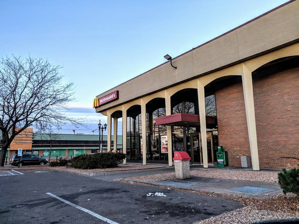 McDonalds | cafe | 471 Marion St, St Paul, MN 55103, USA | 6512247535 OR +1 651-224-7535