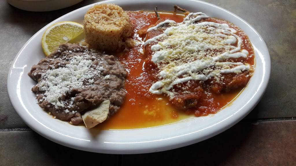 La Cocina de la Abuela | restaurant | Blvd. Benito Juárez 318, Centro Playas, 22700 Rosarito, B.C., Mexico | 016611200118 OR +52 661 120 0118