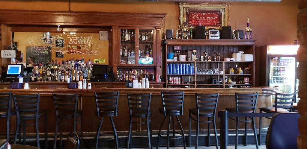 Tilleys Tavern | restaurant | 303 E Main St, Mt Olive, IL 62069, USA | 2179992279 OR +1 217-999-2279