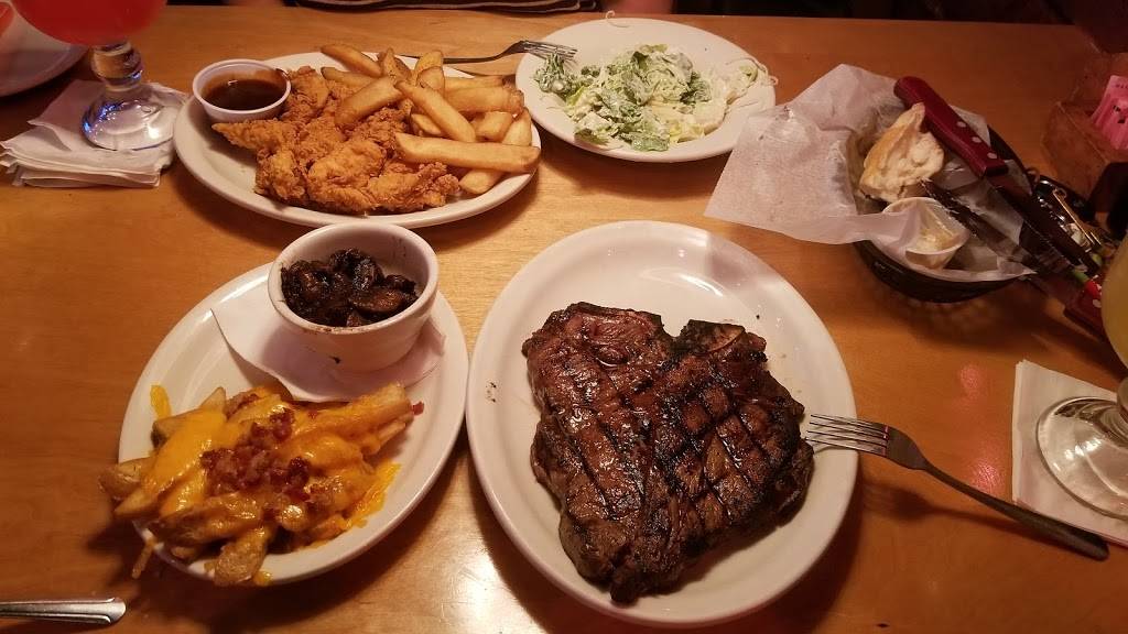 Texas Roadhouse | restaurant | 424 Broadway, Methuen, MA 01844, USA | 9789755588 OR +1 978-975-5588