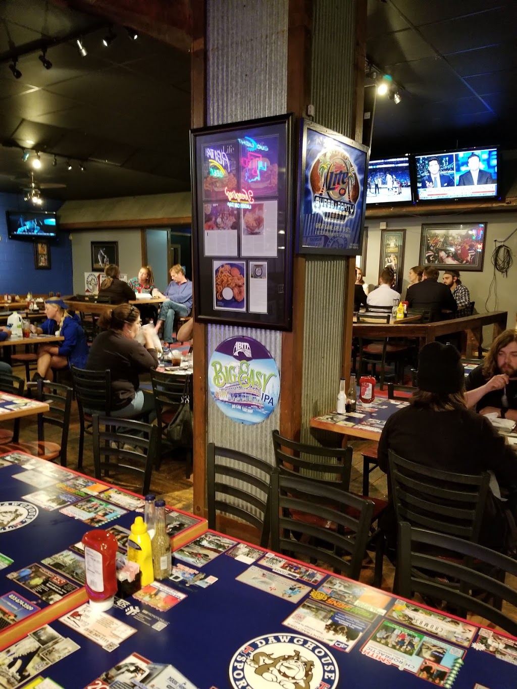 Dawg House Sports Grill | restaurant | 102 N Homer St, Ruston, LA 71270, USA | 3185131188 OR +1 318-513-1188