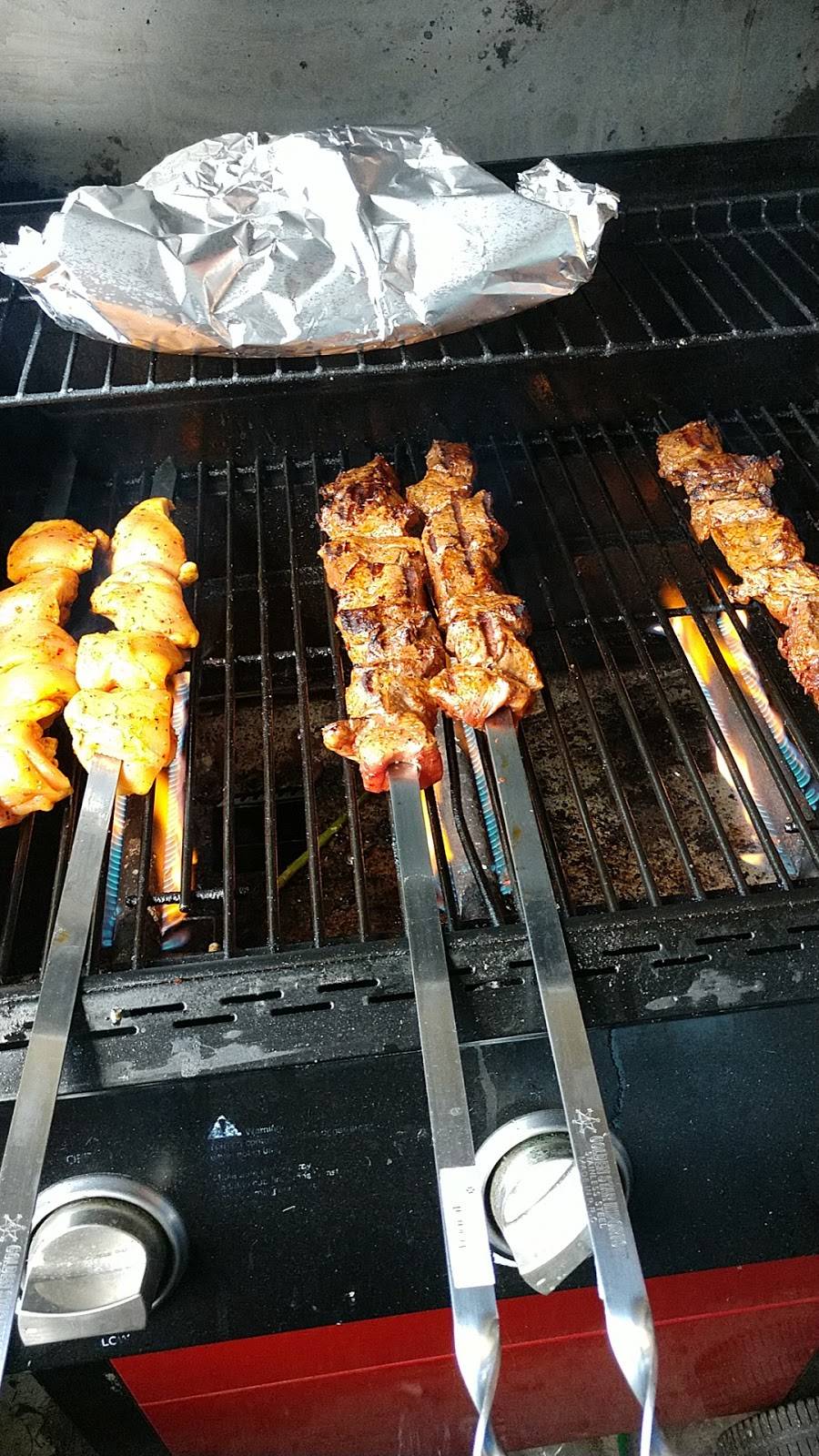 Hoviks Famous Meat & Deli | meal takeaway | 17660 Chatsworth St, Granada Hills, CA 91344, USA | 8183602400 OR +1 818-360-2400