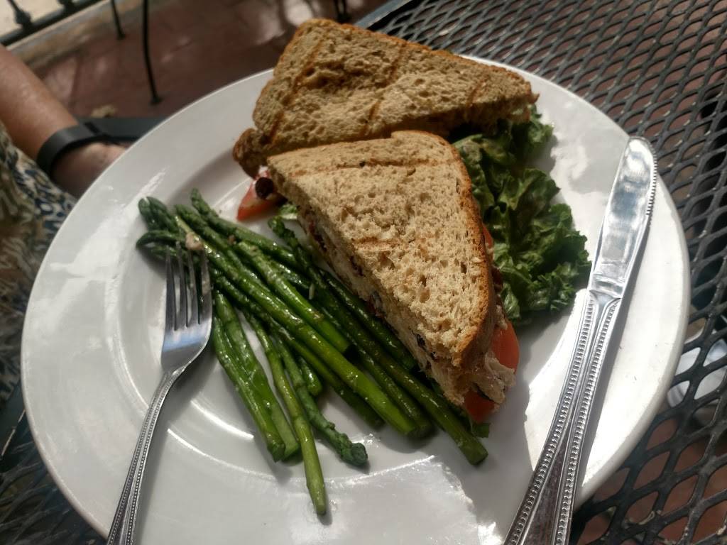 The Dickens Tavern | restaurant | 300 Main St, Longmont, CO 80501, USA | 3038349384 OR +1 303-834-9384