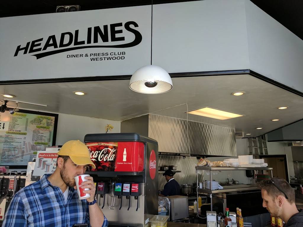 Headlines Diner & Press Club | restaurant | 10922 Kinross Ave, Los Angeles, CA 90024, USA | 3102082424 OR +1 310-208-2424