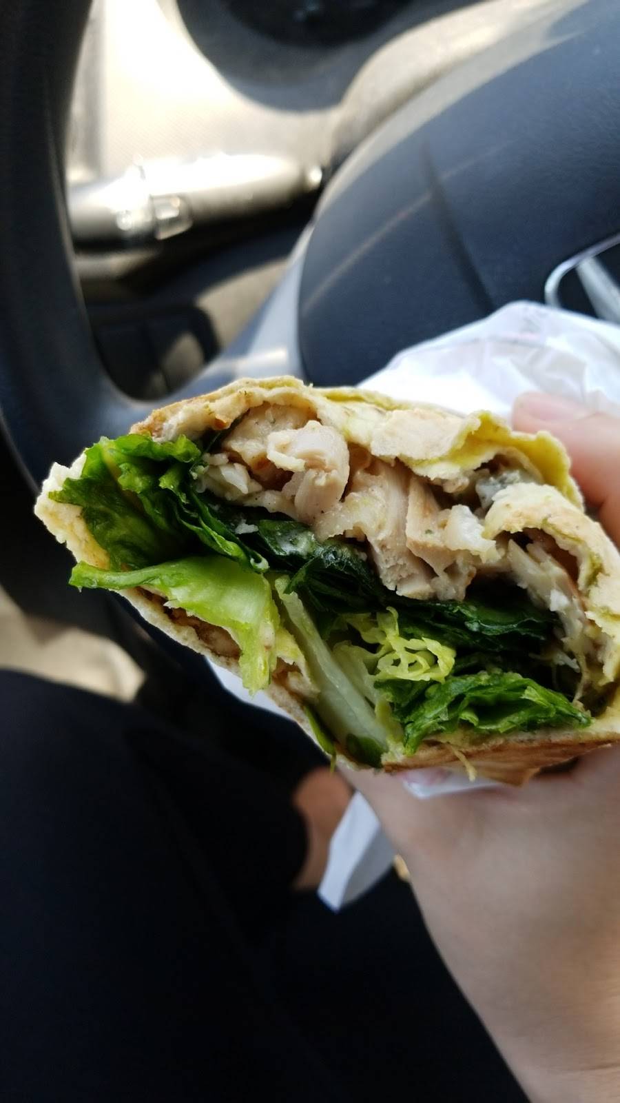 Pita Pit | restaurant | 2400 Dundas St W, Mississauga, ON L5K 2R8, Canada | 9059167482 OR +1 905-916-7482