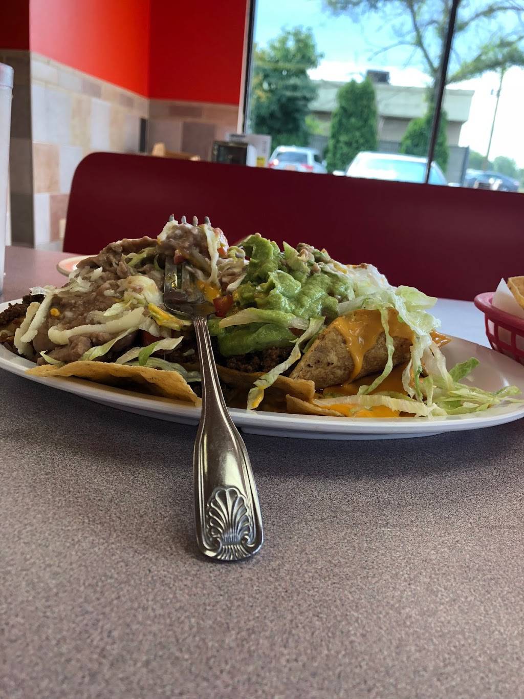 Los Burritos Mexicanos | restaurant | 1015 E St Charles Rd, Lombard, IL 60148, USA | 6308898001 OR +1 630-889-8001