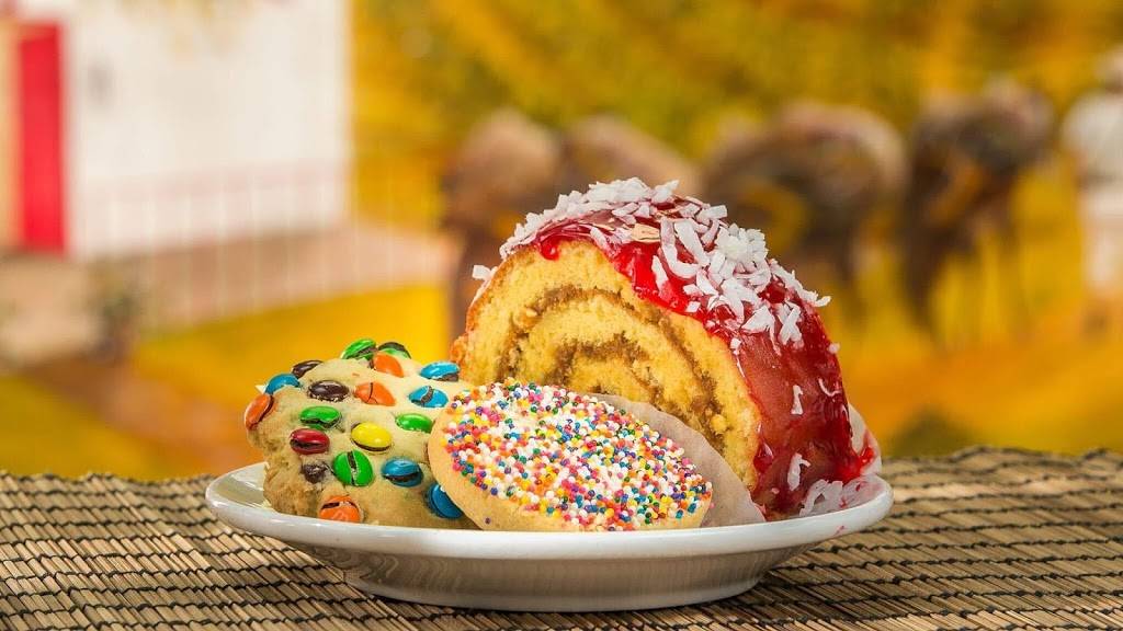 Pizza y Pan Pa Ya | bakery | 1313, 3125 W Montrose Ave, Chicago, IL 60618, USA | 7734632617 OR +1 773-463-2617