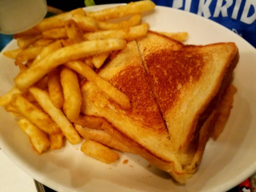 Stained Glass Pub - Elkridge | restaurant | 6751 Dorsey Rd, Elkridge, MD 21075, USA | 4107964345 OR +1 410-796-4345