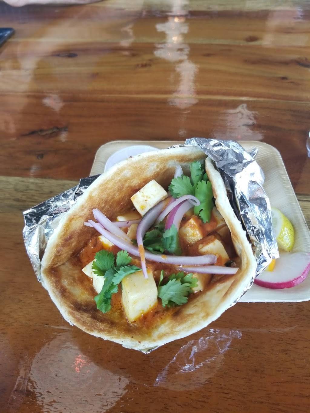 Khana Indian Grill | restaurant | 2101 N College Ave, Fayetteville, AR 72703, USA | 4792874736 OR +1 479-287-4736