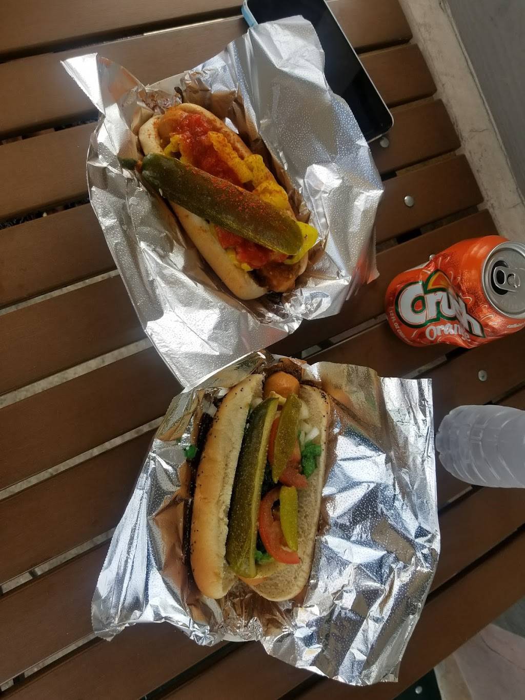 Duffs Doggz | restaurant | 12047 Carmel Mountain Rd, San Diego, CA 92128, USA | 8584851717 OR +1 858-485-1717