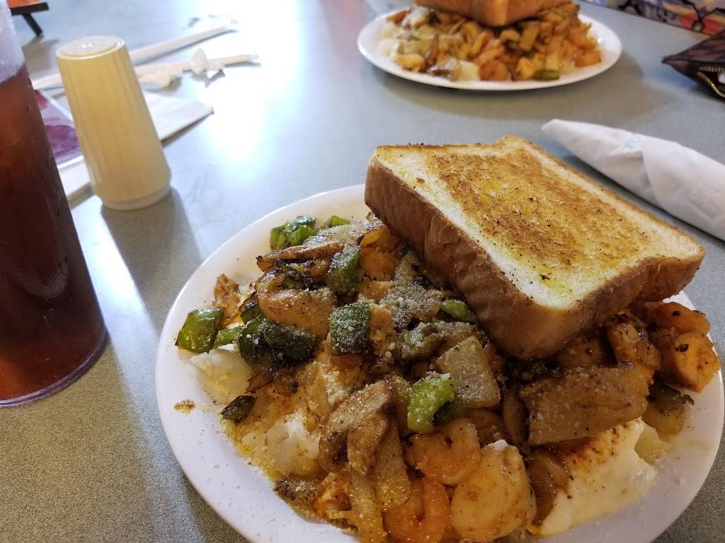 Crab House | restaurant | 19721 W Seven Mile Rd, Detroit, MI 48219, USA | 3135351400 OR +1 313-535-1400