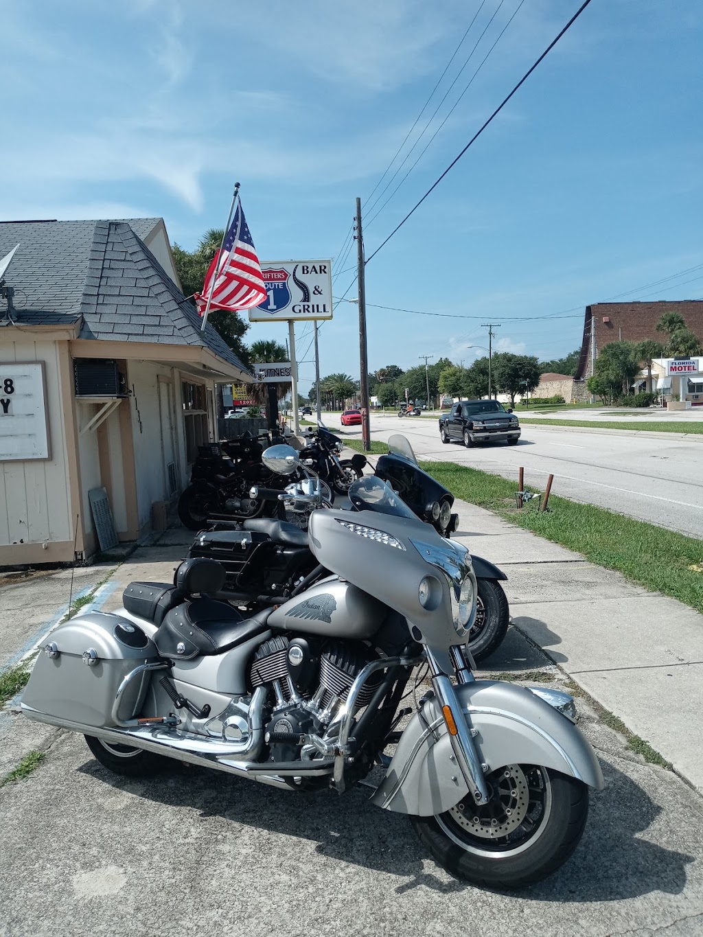 Drifters Route 1 | restaurant | 1130 Ridgewood Ave, Daytona Beach, FL 32117, USA | 3863104048 OR +1 386-310-4048