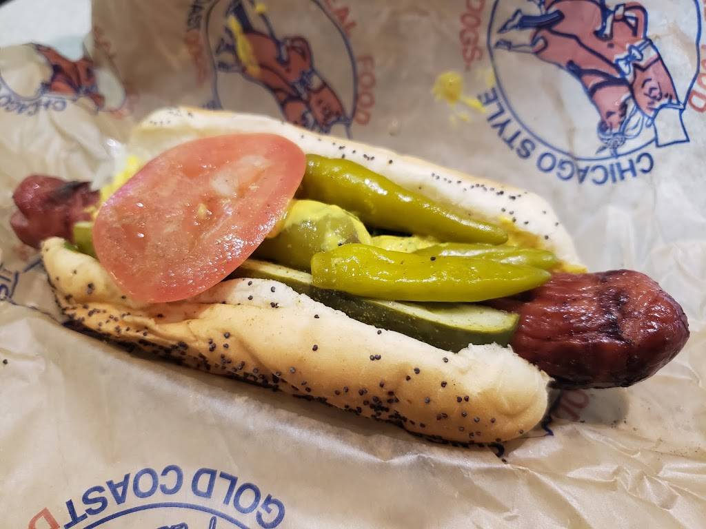 Gold Coast Dogs | restaurant | 5757 S Cicero Ave, Chicago, IL 60638, USA | 7737356789 OR +1 773-735-6789
