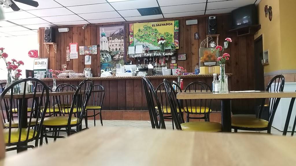 Restaurante Pupuseria El Guanaco | restaurant | 2001 10th Ave N #4, Lake Worth, FL 33461, USA | 5615850530 OR +1 561-585-0530