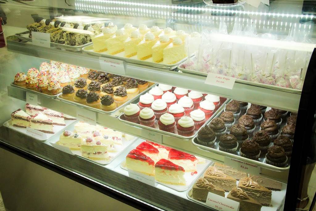Glacé | bakery | 13810 Farmers Blvd, Jamaica, NY 11434, USA | 3475480312 OR +1 347-548-0312