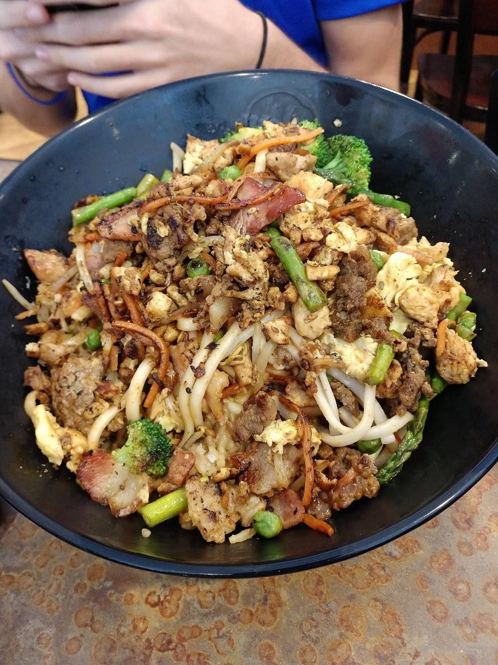 Genghis Grill | restaurant | 910 Providence Rd, Brandon, FL 33511, USA | 8136622695 OR +1 813-662-2695