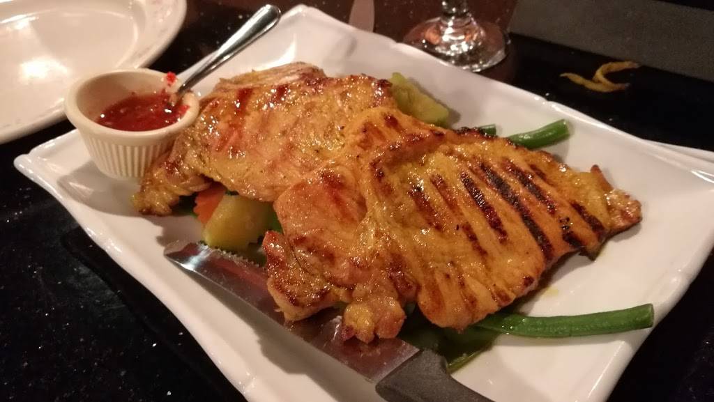 Racha Thai | restaurant | 545 SW Cutoff # G, Worcester, MA 01607, USA | 5087578884 OR +1 508-757-8884