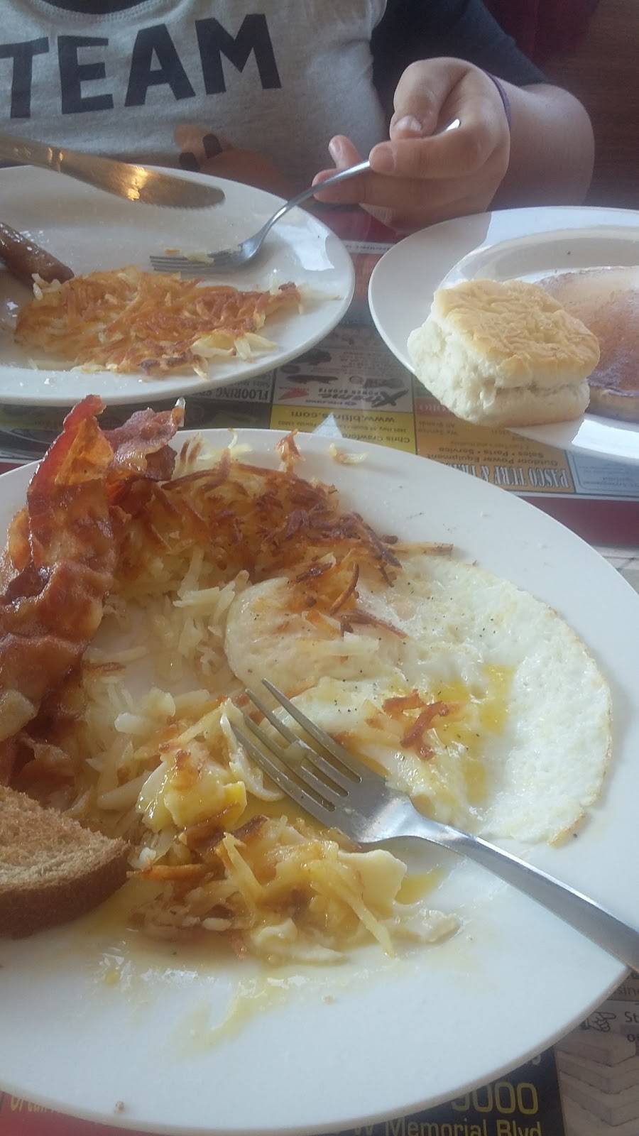 Toms Drive In & Restaurant | restaurant | 1349 N Combee Rd, Lakeland, FL 33801, USA | 8636652285 OR +1 863-665-2285