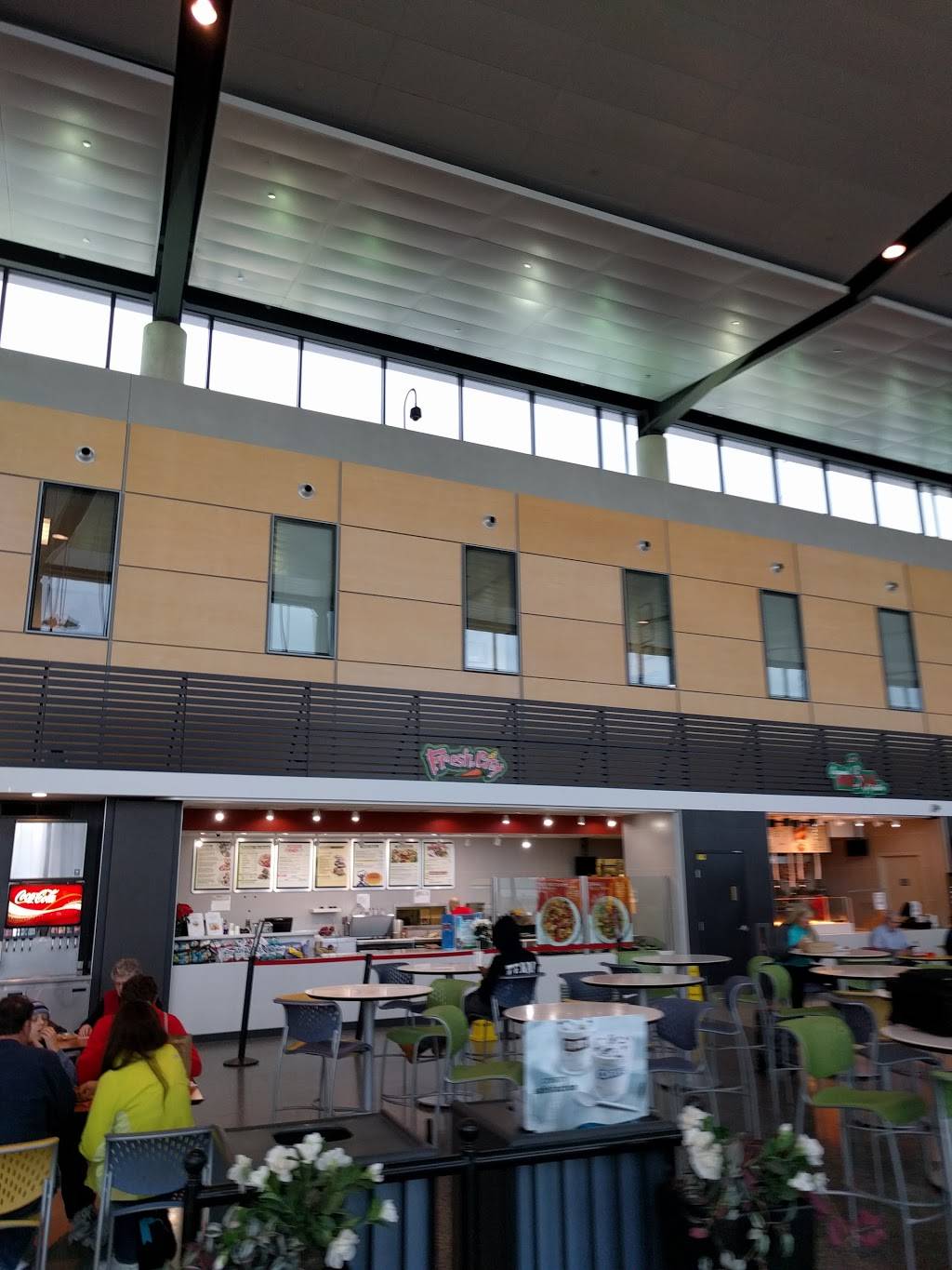 Fresh City | restaurant | Terminal A, 11 Schoephoester Rd, Windsor Locks, CT 06096, USA | 8602921580 OR +1 860-292-1580