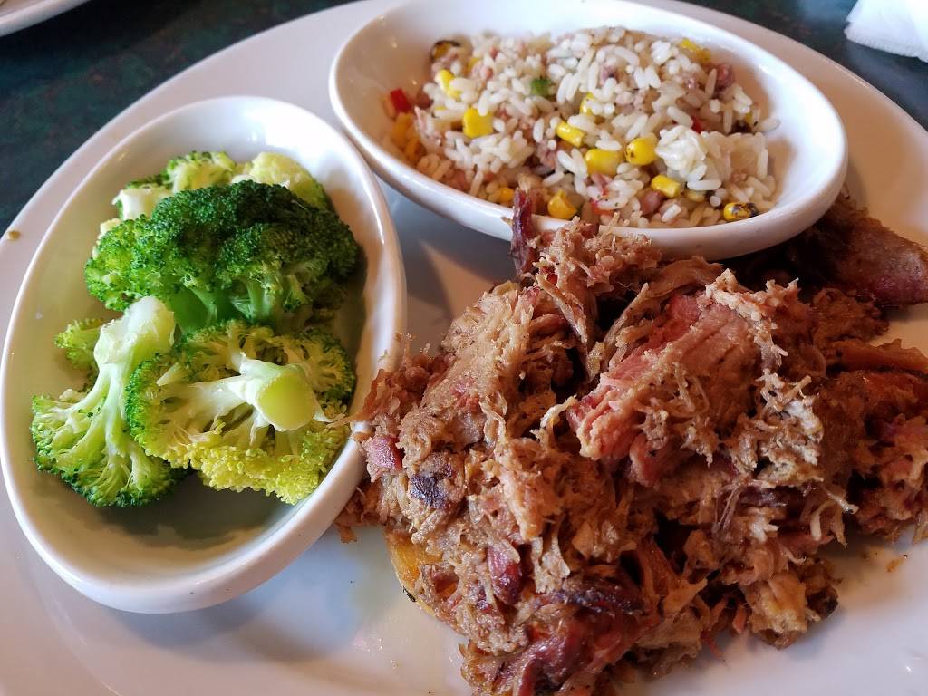 Smokey Bones BBQ & Grill - York | meal takeaway | 1301 Kenneth Rd, York, PA 17404, USA | 7178463760 OR +1 717-846-3760