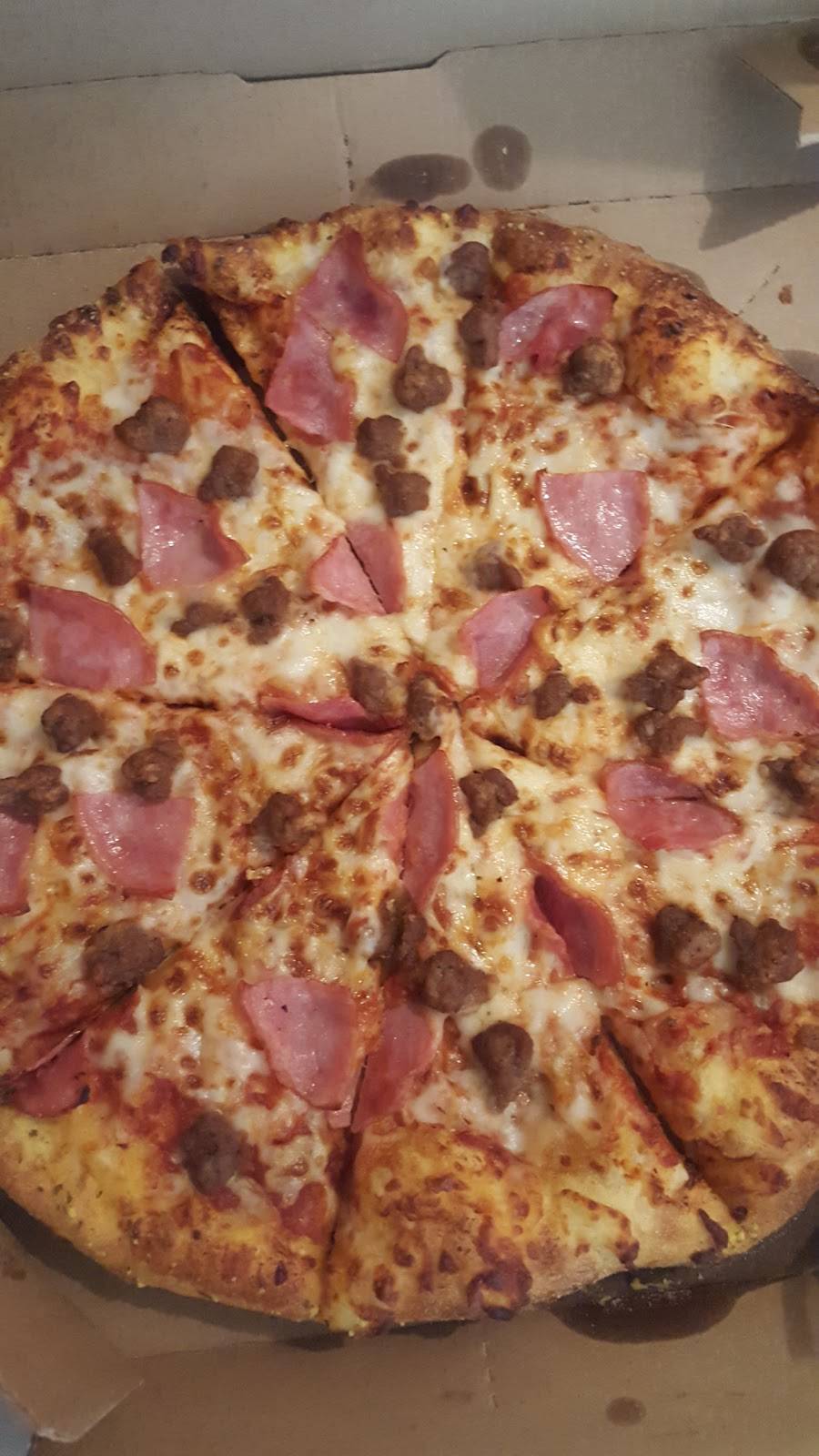 Dominos Pizza | meal delivery | 402 E Wheatland Rd # 404, Duncanville, TX 75116, USA | 9727800900 OR +1 972-780-0900