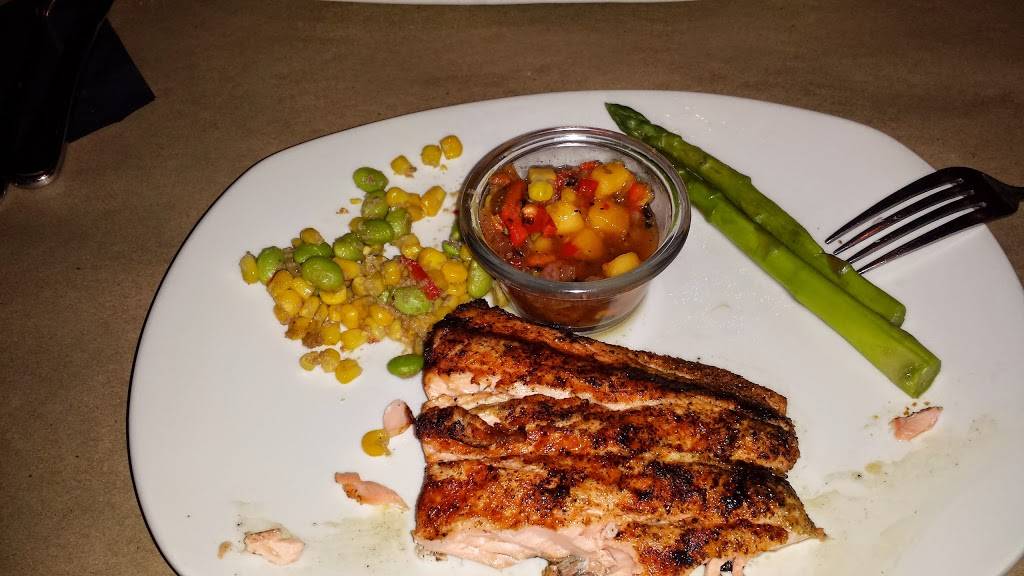 Carrabbas Italian Grill | restaurant | 18375 W Bluemound Rd, Brookfield, WI 53045, USA | 2627972548 OR +1 262-797-2548