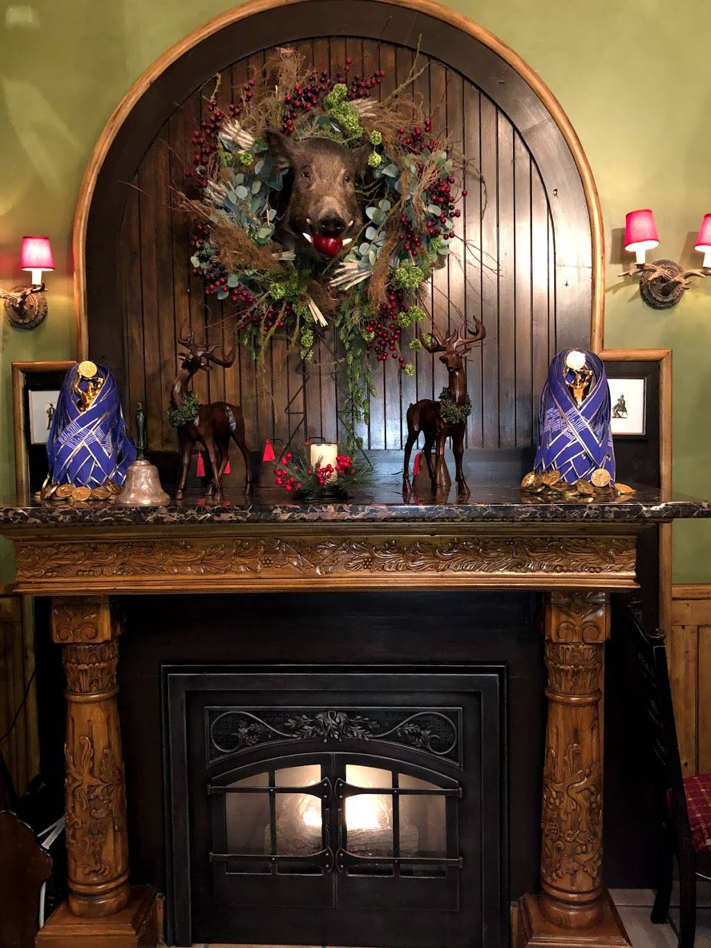 The Blue Boar Inn & Restaurant | restaurant | 1235 N, Warm Springs Rd, Midway, UT 84049, USA | 4356541400 OR +1 435-654-1400