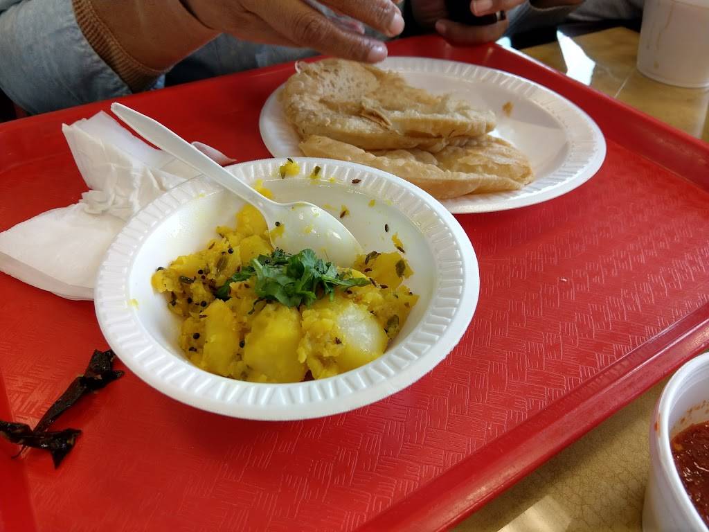 Chandni Chowk | restaurant | 1585 Oak Tree Road, Iselin, NJ 08830, USA | 7323794743 OR +1 732-379-4743