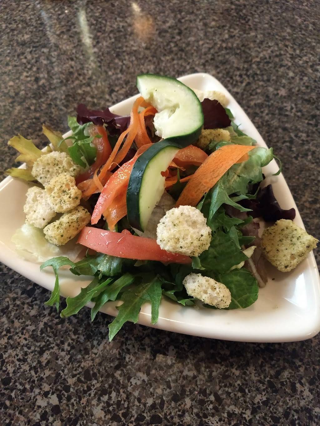 Sammys Pizza & Italian Restaurant | restaurant | 2161 S Oneida St, Green Bay, WI 54304, USA | 9204996644 OR +1 920-499-6644