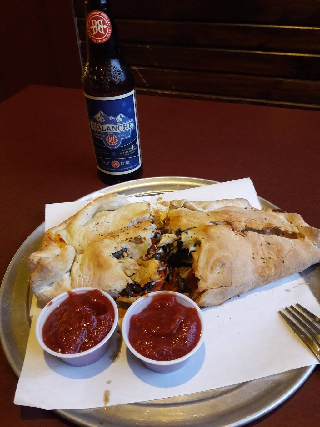 Justines Pizza | meal delivery | 241 S Elm Ave, Eaton, CO 80615, USA | 9704541300 OR +1 970-454-1300