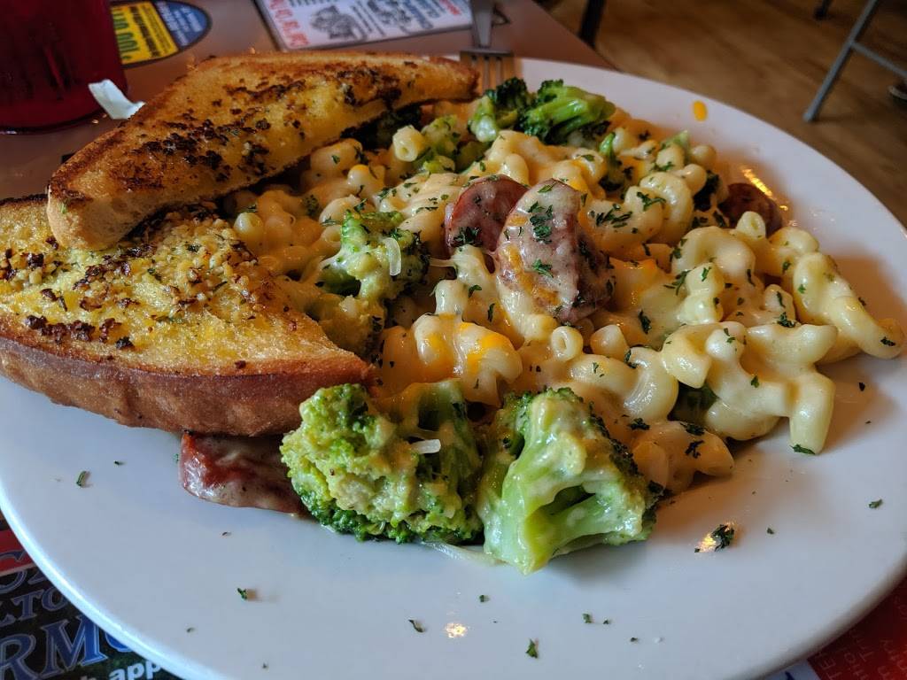 Rozzis Lakeshore Tavern | restaurant | 1022 W Lakeshore Dr, Colchester, VT 05446, USA | 8028632342 OR +1 802-863-2342