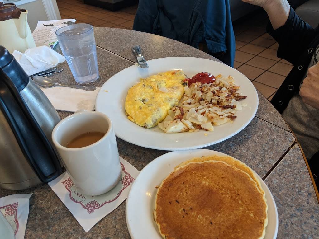 Mrs Vs Restaurant | restaurant | 1640 S River Rd, Des Plaines, IL 60018, USA | 8472977185 OR +1 847-297-7185