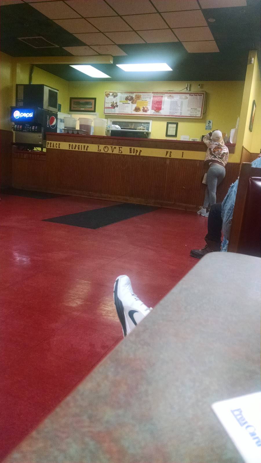 Rayfords All-N-1 Hot Wings | restaurant | 4270 S 3rd St, Memphis, TN 38109, USA | 9017893399 OR +1 901-789-3399