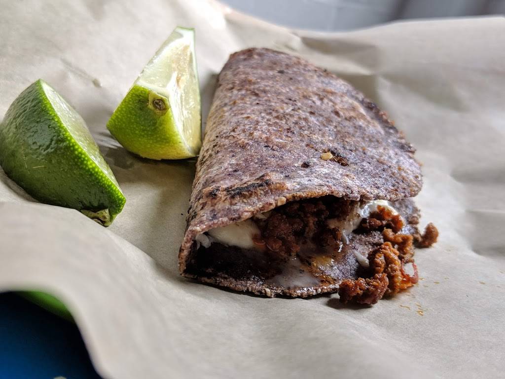 Carnitas Lonja | restaurant | 1107 Roosevelt Ave, San Antonio, TX 78210, USA | 2106123626 OR +1 210-612-3626