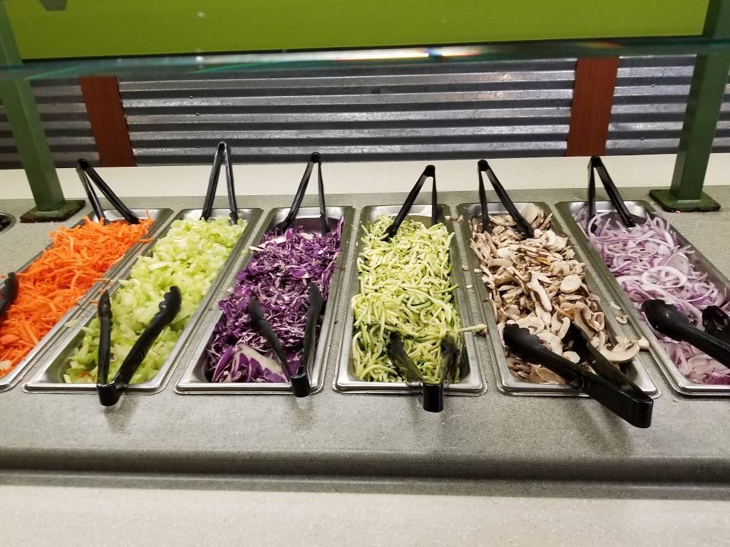 Souper Salad | restaurant | 1645 N Town E Blvd Suite 166, Mesquite, TX 75150, USA | 9726826888 OR +1 972-682-6888