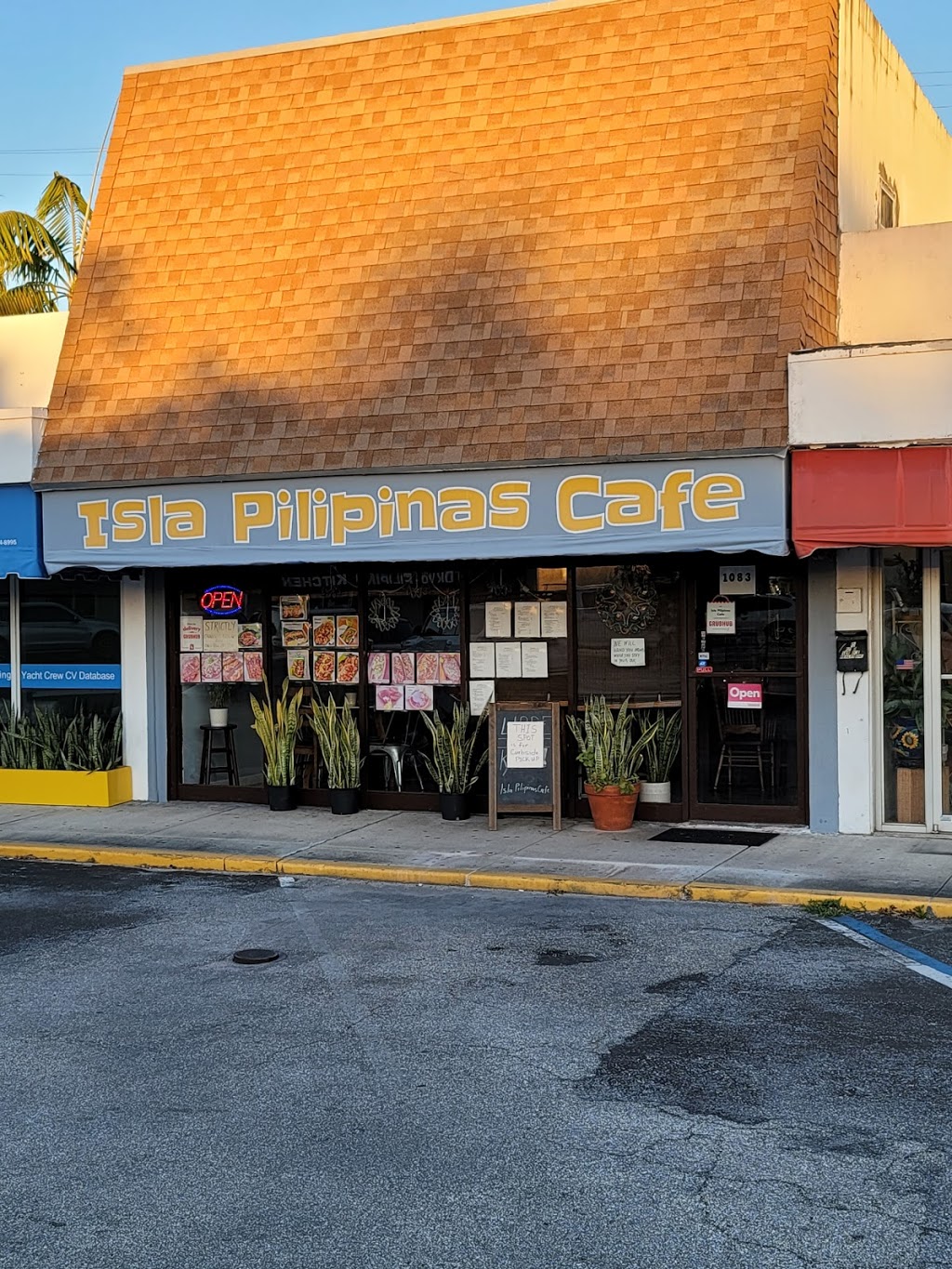 Isla Pilipinas Cafe | restaurant | 1083 SE 17th St, Fort Lauderdale, FL 33316, USA | 9547027751 OR +1 954-702-7751