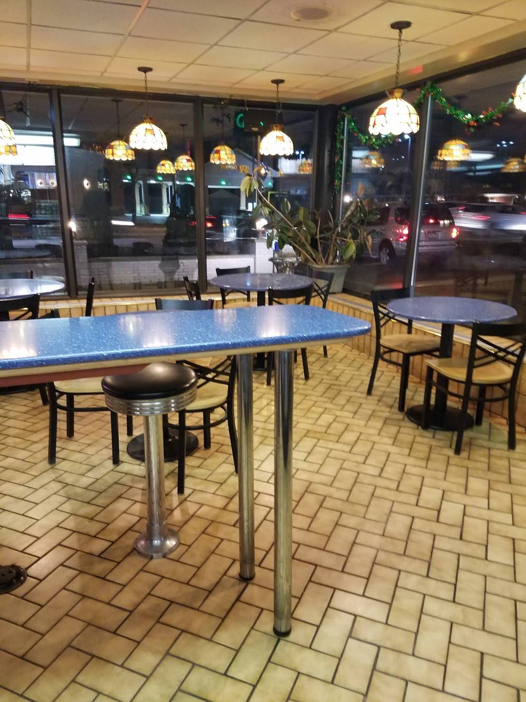 Submarine Port | meal takeaway | 617 E 162nd St, South Holland, IL 60473, USA | 7083393669 OR +1 708-339-3669