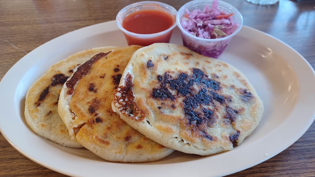 La Pupusa Queen | restaurant | 5828 Quail Ave, El Paso, TX 79924, USA | 9157571526 OR +1 915-757-1526