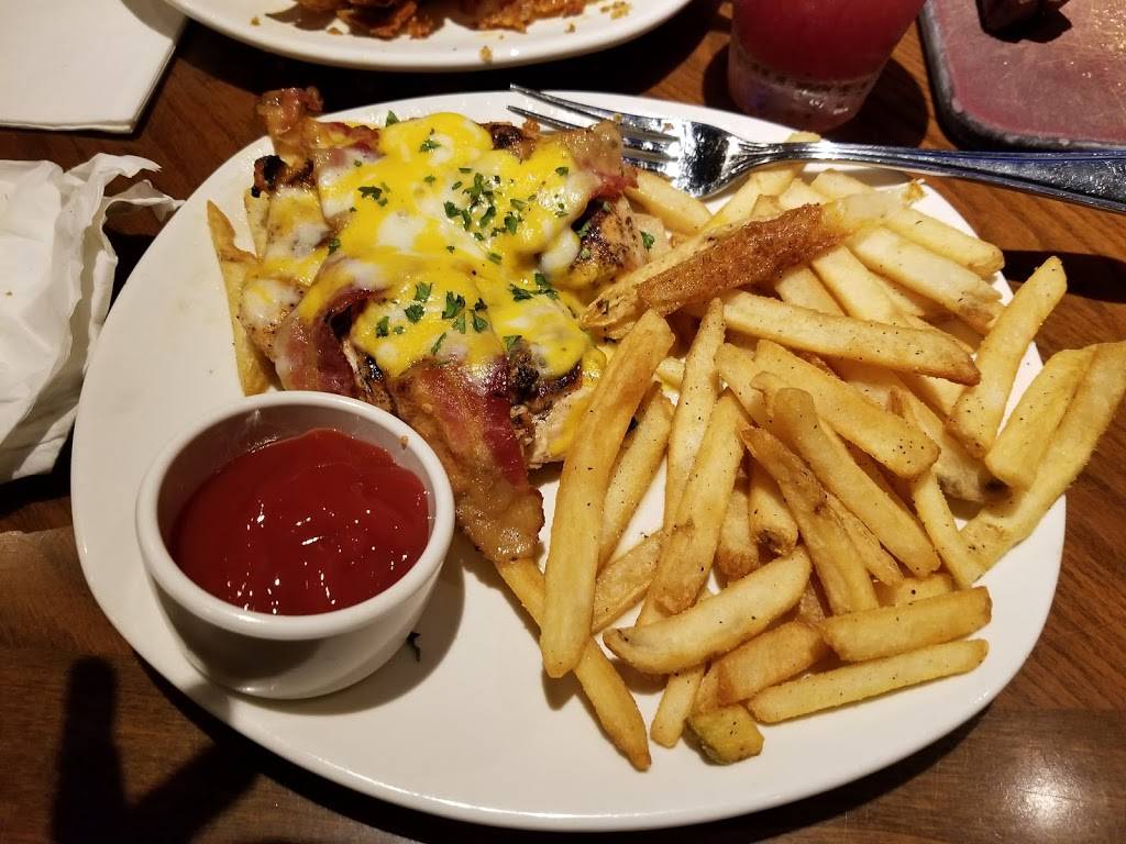 Outback Steakhouse | restaurant | 2113 Boundary St, Beaufort, SC 29902, USA | 8433796283 OR +1 843-379-6283