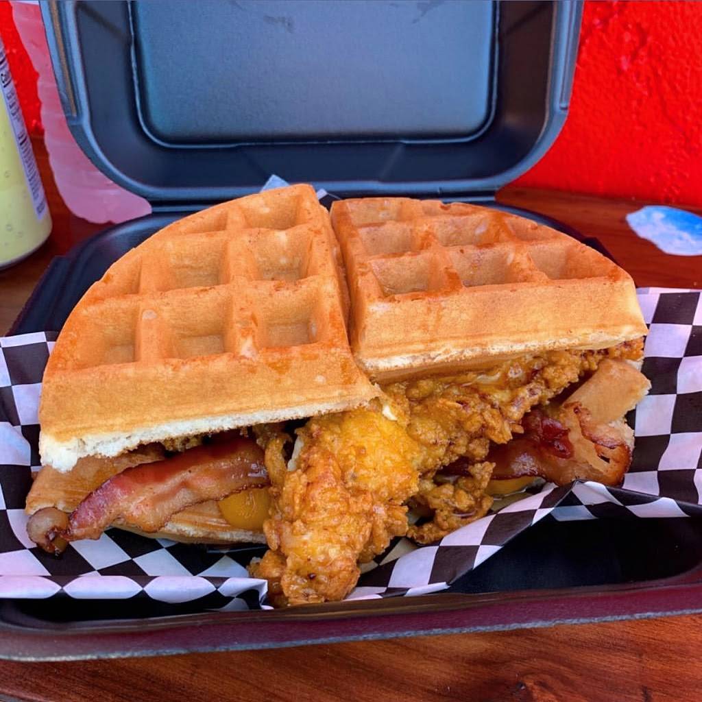Rhythm’s Chicken and Waffles | restaurant | 1136 Garnet Ave, San Diego, CA 92109, USA | 8582466276 OR +1 858-246-6276